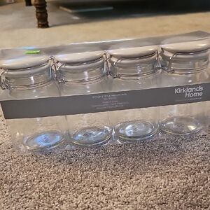 Q2🔹️Clear Glass Mason Jars Set Of 4